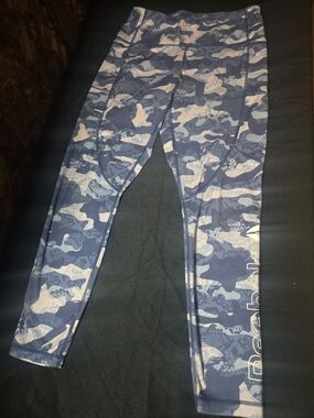Reebok Girls Blue & Light Blue Camo Performance Leggings